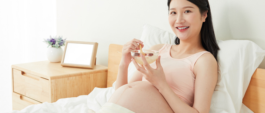 女性怀孕知识科普：孕晚期应该摄入哪些营养呢？